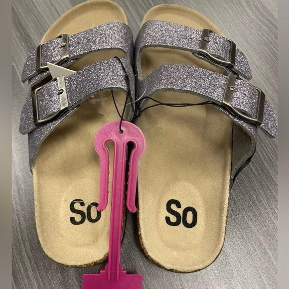 SO Solange Pewter Double Buckle Shimmer Slip-on Open Toe Sandals Size 7/8 M. - Picture 4 of 4